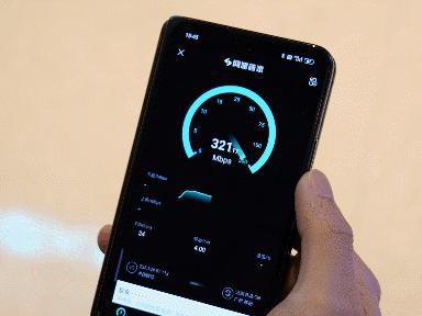 OPPO手机信号质量测评（探索OPPO手机信号表现，分析用户体验与信号强度的关系）